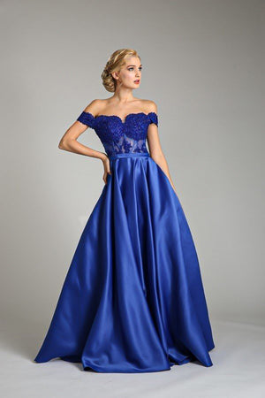 Elizabeth Gown