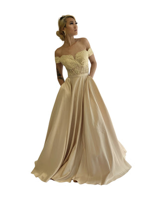 Elizabeth Gown